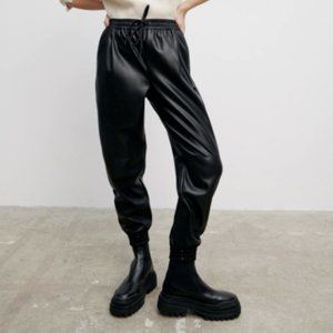 COPY - Zara Faux Leather Jogging Pants Slouchy Black Jogger M